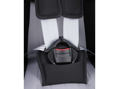 Installation avec la ceinture de sécurité du siège-auto Duo Plus