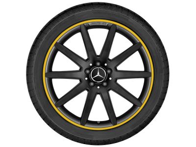 Jante AMG GLA 156 - 8 J x 20 pouces ET 43,5 Coloris noir Rebord de jante peint en jaune