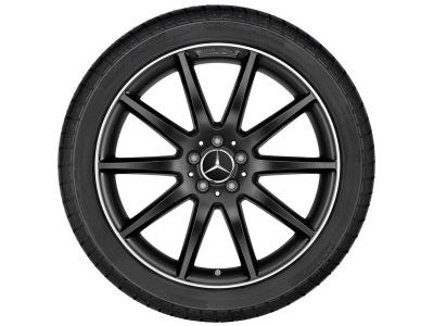 Jante AMG GLA 156 - 8 J x 20 pouces ET 43,5 Coloris noir Rebord de jante naturel