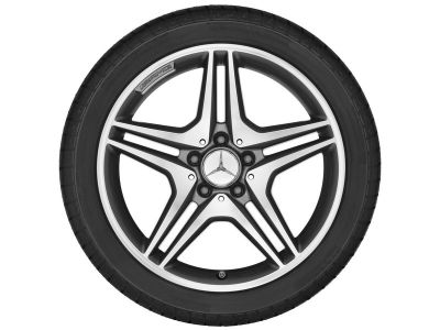 Jante AMG GLA 156 - 7,5 J x 18 pouces ET 42,5 Coloris Gris Titane