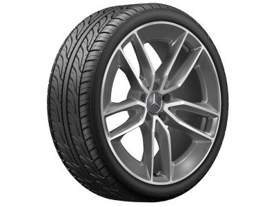 Jante AMG Classe E 213 - Essieu Avant - 8 J x 20 pouces ET 20 twin spoke wheel