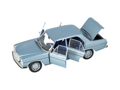 Modèle réduit 200 W 114/W 115 (1968-1973) Coloris : Bleu Mercedes-Benz 1:18 