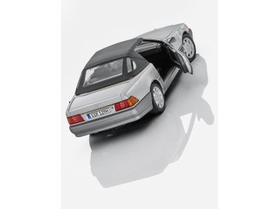 Modèle réduit 500 SL (R129), 1989-1995 Mercedes-Benz 1:18 