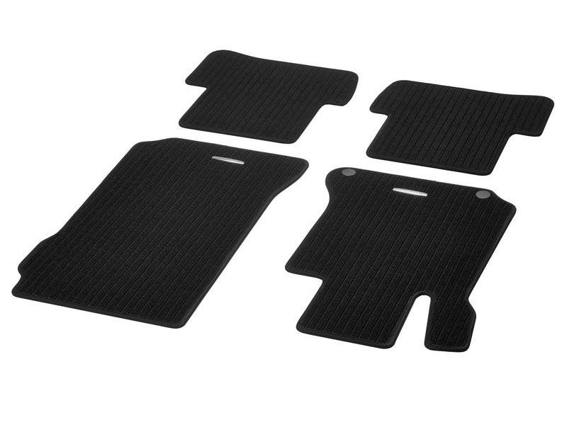 Jeu de 4 Tapis en REPS Noir Classe C W204 CLASSIC