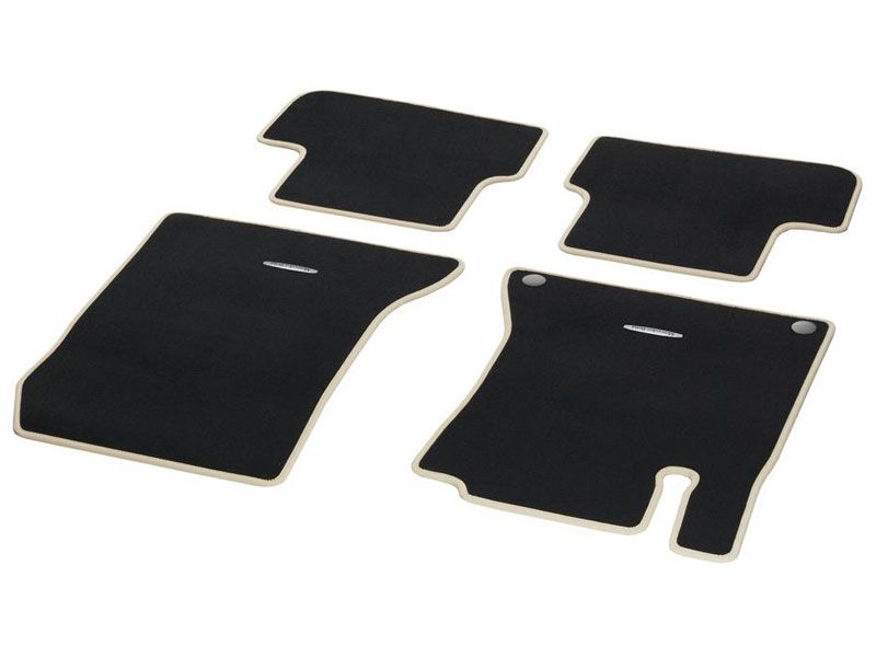 Jeu 4 Tapis velours GLA 156 - Noir & Beige Sable - Mercedes-Benz