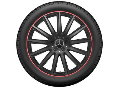 Jante AMG GLA 247 - 8 J x 20 pouces ET 48 Coloris noir Rebord de jante peint en rouge