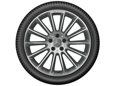 Jante AMG CLA 118 - 7,5 J x 19 pouces ET 49 - Gris Titane