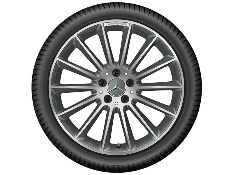 Jante AMG CLA 118 - 7,5 J x 19 pouces ET 49 - Gris Titane