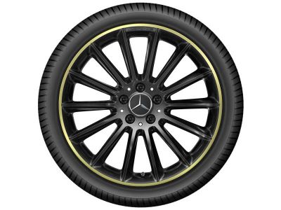 Jante AMG CLA W118 7,5 J x 19 ET 49 Coloris Noir - Rebord de jante jaune- Multi branches 