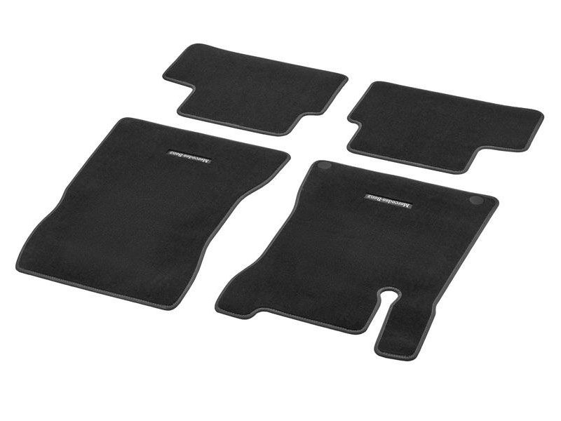 Jeu 4 Tapis en velours GLA SUV W247 - Surpiqûre Gris Moyen Jeu 4 Tapis en velours GLA SUV W247 - Surpiqûre Gris Moyen
