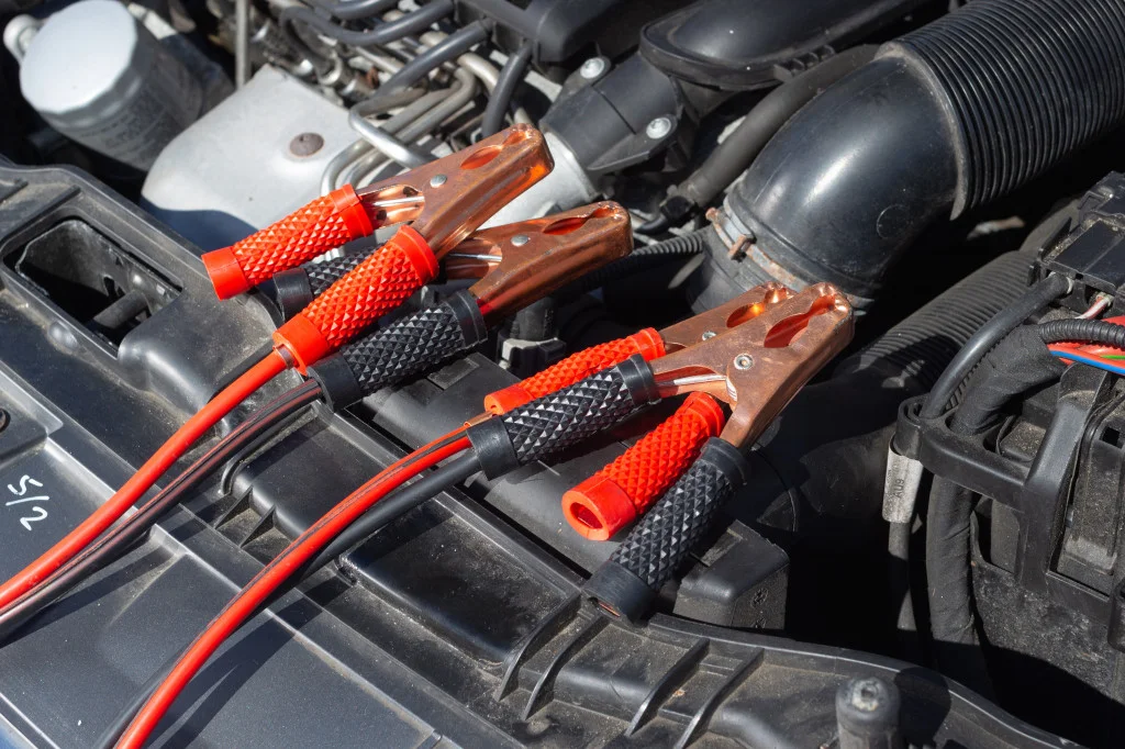 Tutoriel : Comment Changer la Batterie de Votre Mercedes-Benz ?