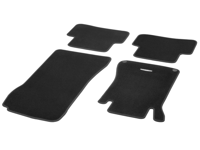 Jeu de 4 Tapis Velours Noir CLC W203