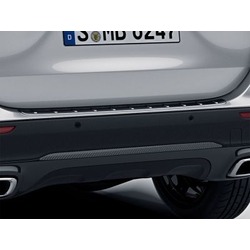Baguette décorative du hayon arrière - Finition Carbone - GLA SUV 247