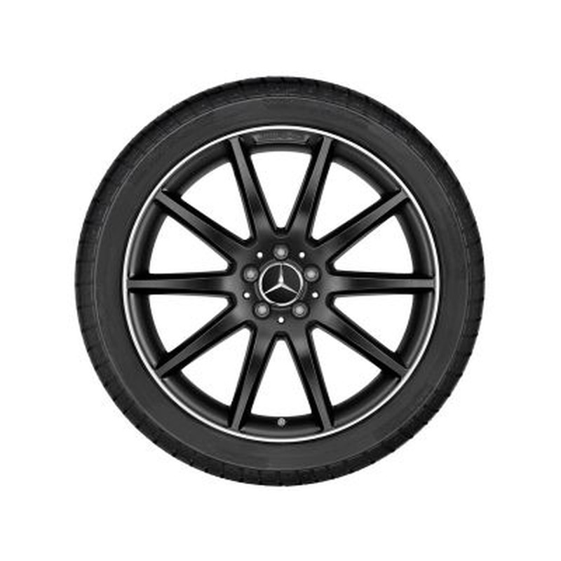 Jante AMG GLA 156 - 8 J x 20 pouces ET 43,5 Coloris noir Rebord de jante naturel