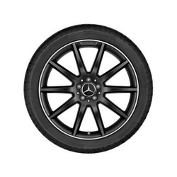 Jante AMG GLA 156 - 8 J x 20 pouces ET 43,5 Coloris noir Rebord de jante naturel