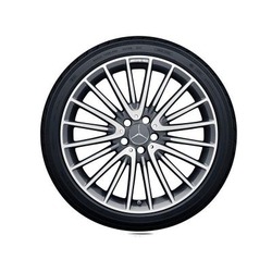 Jante AMG GLA 156 - 8 J x 20 pouces ET 43,5 Multibranches Gris titane
