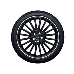 Jante AMG GLA 156 - 8 J x 20 pouces ET 43,5 Multibranches Noir Mat