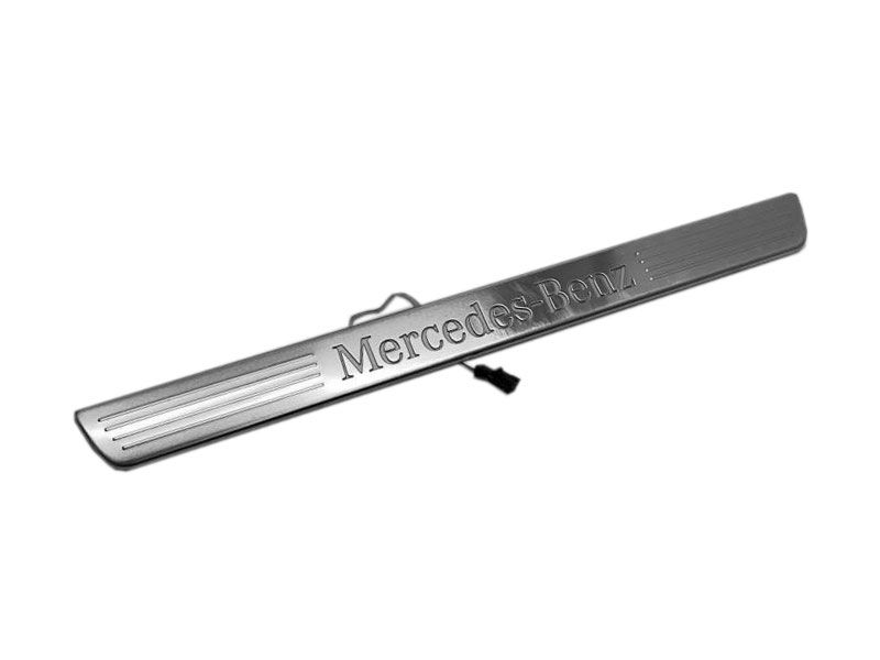 Baguette de seuil avant GAUCHE éclairée sans calculateur CLA W117 Mercedes-Benz
