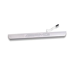Baguette de seuil avant GAUCHE éclairée sans calculateur Classe A W176 AMG